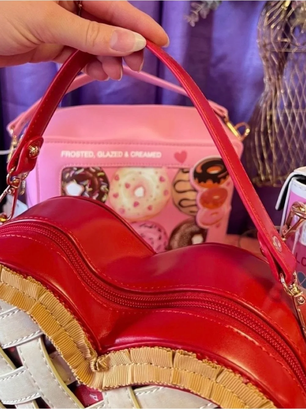 Heart-Shaped Woven Cherry Pie Crossbody Bag - Red & Cream